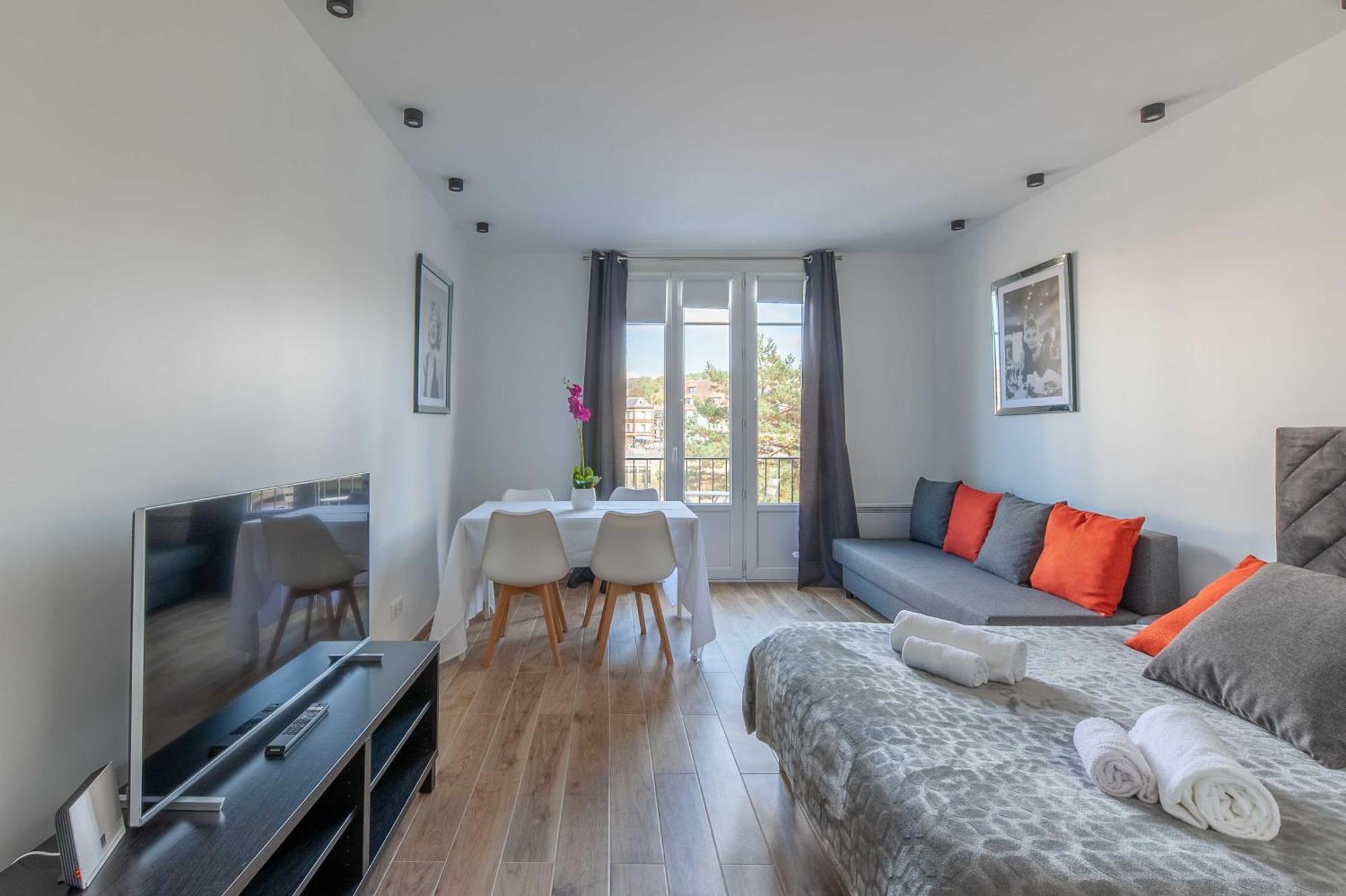 Studio Sleeps 4 With Terrace, 500M Place Morny Deauville Zewnętrze zdjęcie